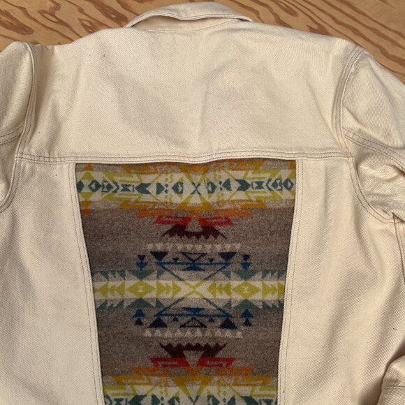 Pendleton Women's Denim Trucker Jacket - Picture 3 of 6